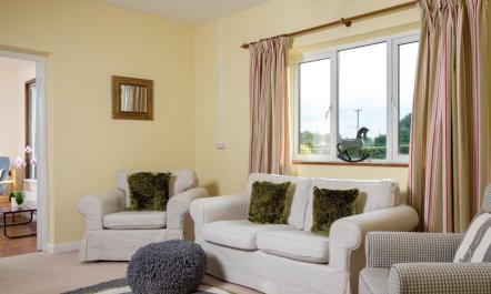 2 Bed in Abergavenny 2