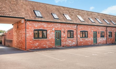2 Bed in Bridport