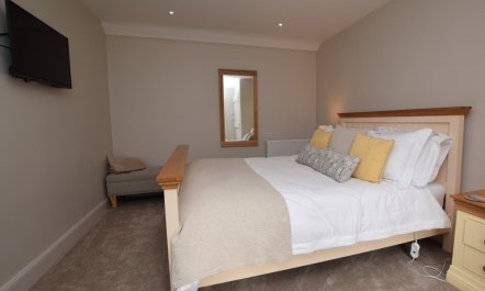 1 Bed in West Linton 7