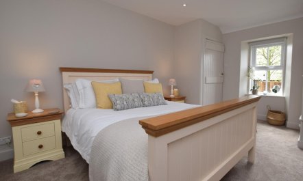 1 Bed in West Linton 6