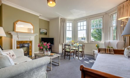 1 Bed in Eastbourne 2
