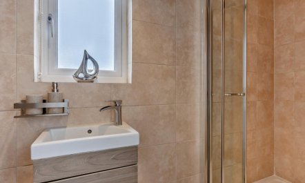 2 Bed in Westward Ho 3