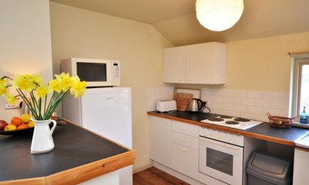 2 Bed in Kingsbridge 1