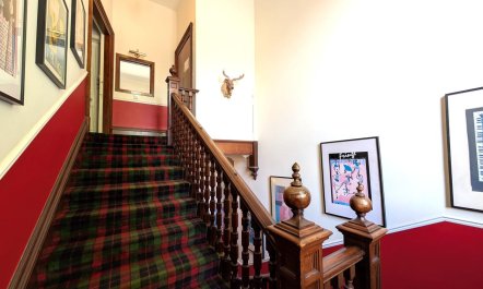 5 Bed in Melrose 3