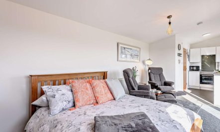 1 Bed in Weymouth 7