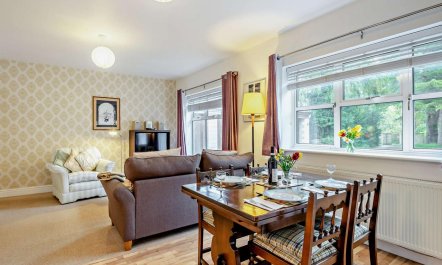 2 Bed in Cheltenham 4