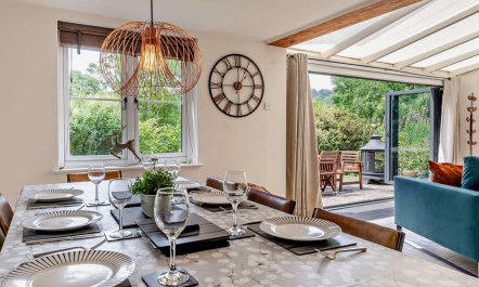 3 Bed in Llangynidr 0