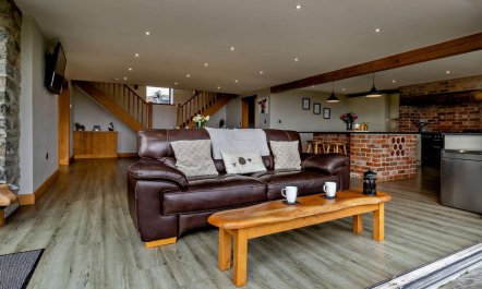 5 Bed in Builth Wells 7