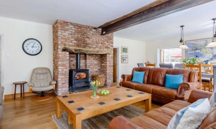 5 Bed in Llangollen 2