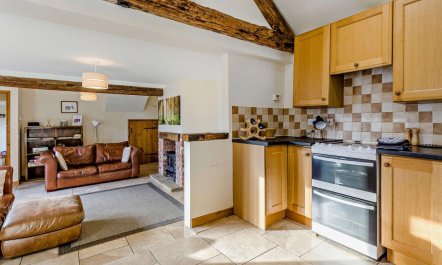 2 Bed in Shrewsbury 8