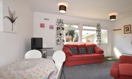 2 Bed in Holt 3