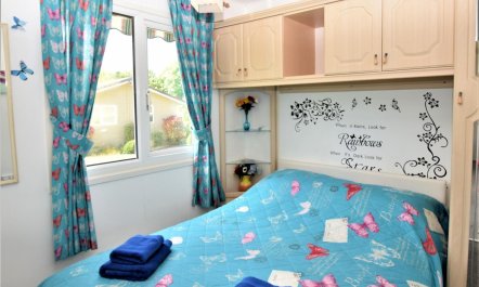 2 Bed in Holt 6