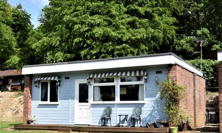 2 Bed in Holt 9