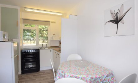 2 Bed in Holt 2