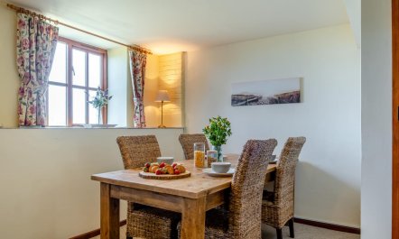 2 Bed in Godshill 9