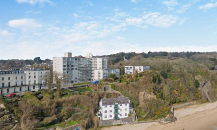 2 Bed in Tenby 6