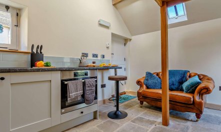 1 Bed in Whitby 8