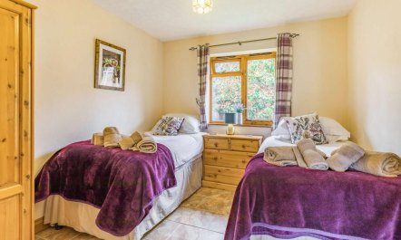 2 Bed in Worcester 9