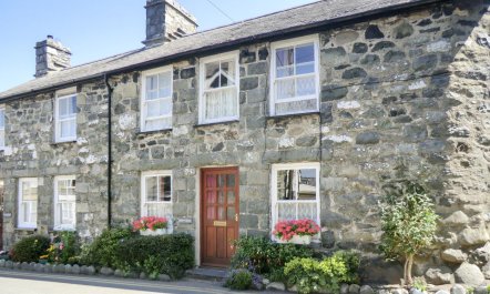 2 Bed in Llwyngwril 8