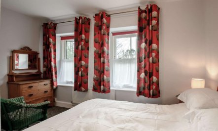 2 Bed in Llwyngwril 8