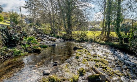 2 Bed in Llwyngwril 1