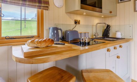 1 Bed in Abergavenny 5