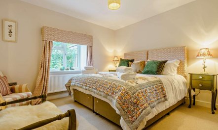 2 Bed in Richmond 4