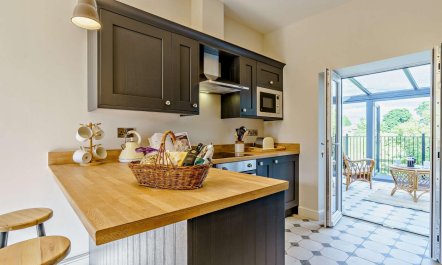 2 Bed in Richmond 8