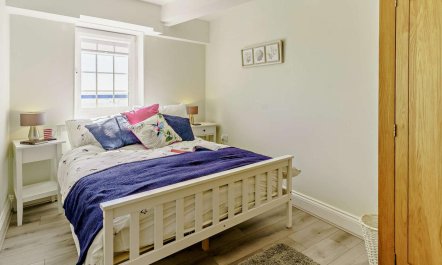 3 Bed in Carmarthen 7