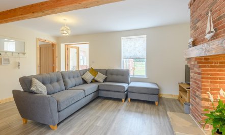 4 Bed in Mablethorpe 3