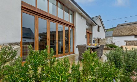 4 Bed in Braunton 1