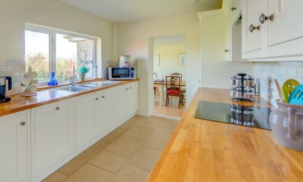 4 Bed in Worth Matravers 4