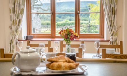 3 Bed in Brecon 6