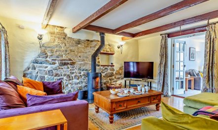 3 Bed in St. Columb 8