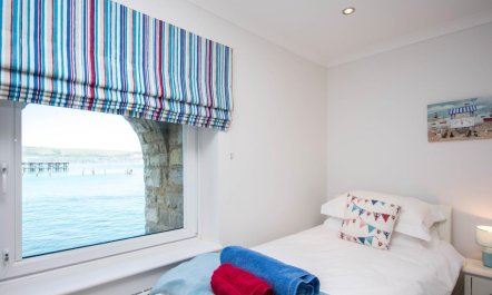 2 Bed in Swanage 7