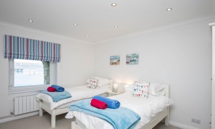 2 Bed in Swanage 6