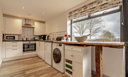 3 Bed in Blandford Forum 1