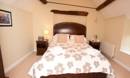 2 Bed in Cheltenham 8