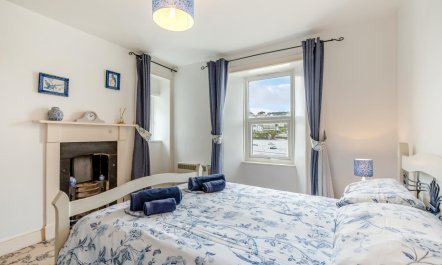 1 Bed in Polruan 2