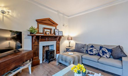 4 Bed in Pembroke 3