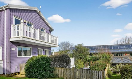 3 Bed in Freshwater East