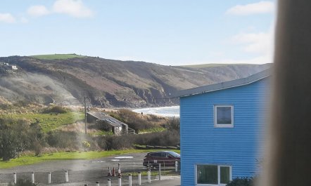 3 Bed in Freshwater East 2