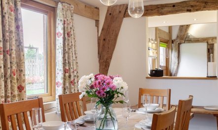 3 Bed in Worcester 9
