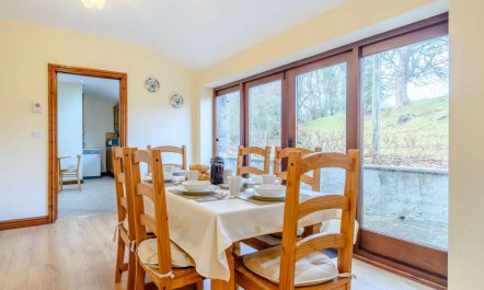 2 Bed in Brecon 4