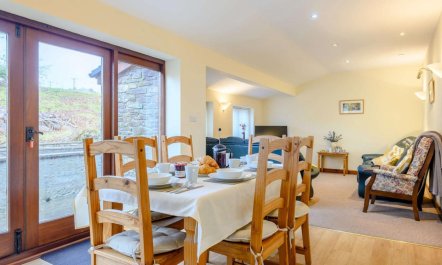 2 Bed in Brecon 2