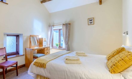 2 Bed in Brecon 8
