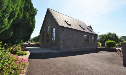 2 Bed in Abergavenny 2