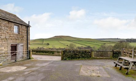 1 Bed in Hope Valley 8