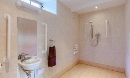 1 Bed in Hope Valley 6