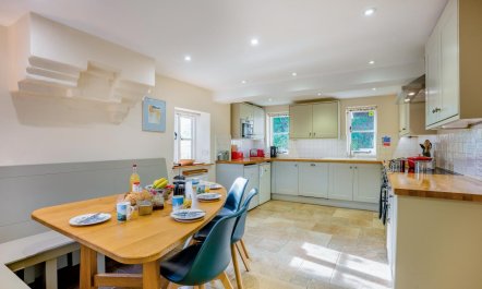5 Bed in Wareham 6